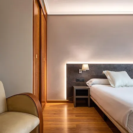 Hotel Pensua Punta Del 3*