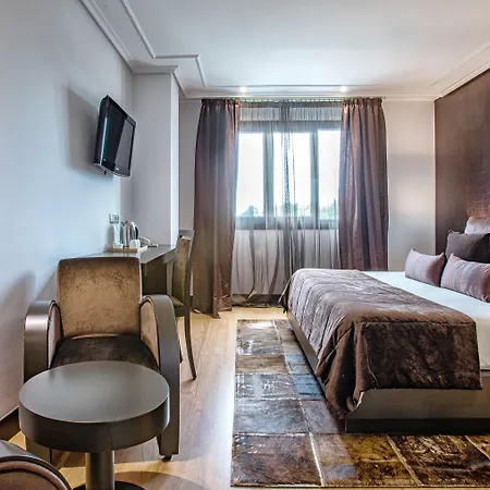 Hotel Pensua Punta Del