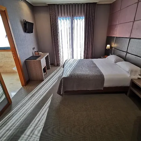 Hotel Pensua Punta Del